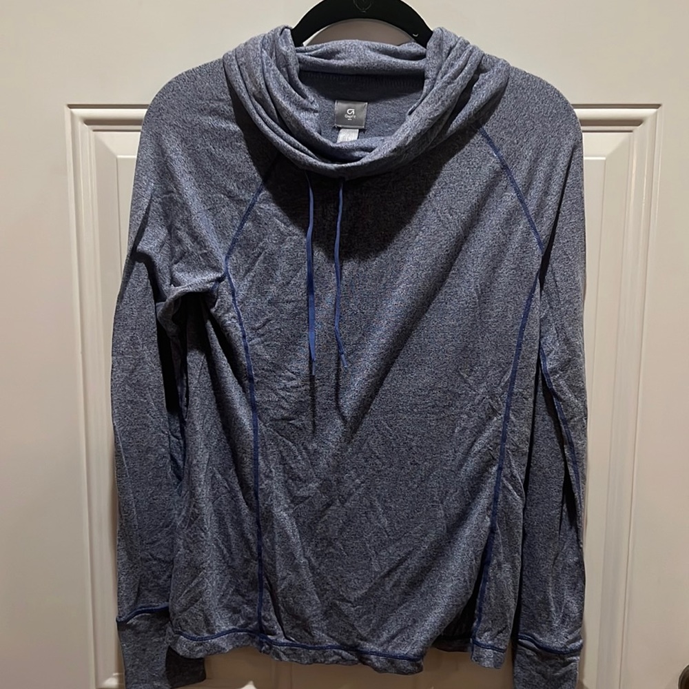 GapFit turtleneck pull over